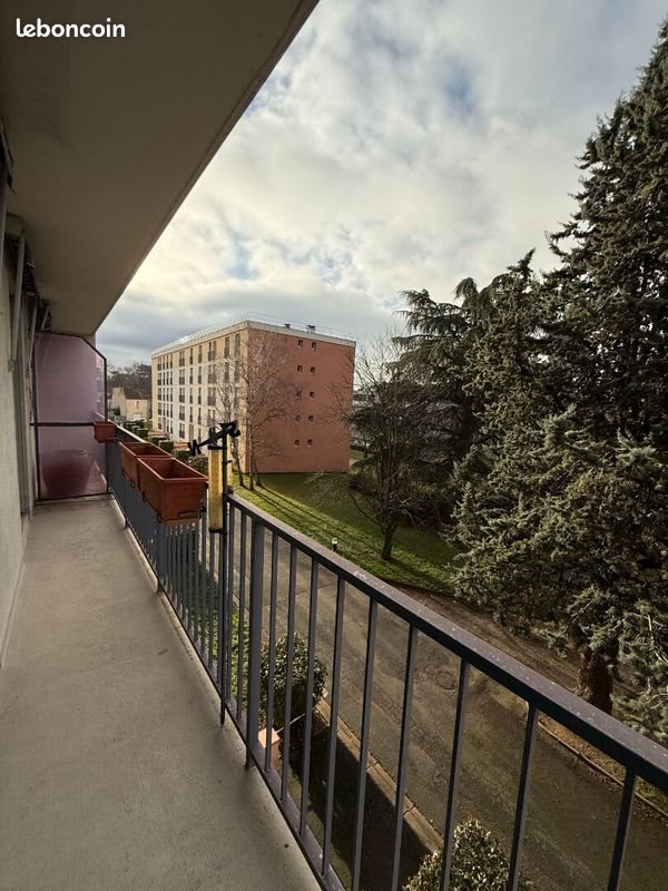 Appartement à louer, 76m², Moulins