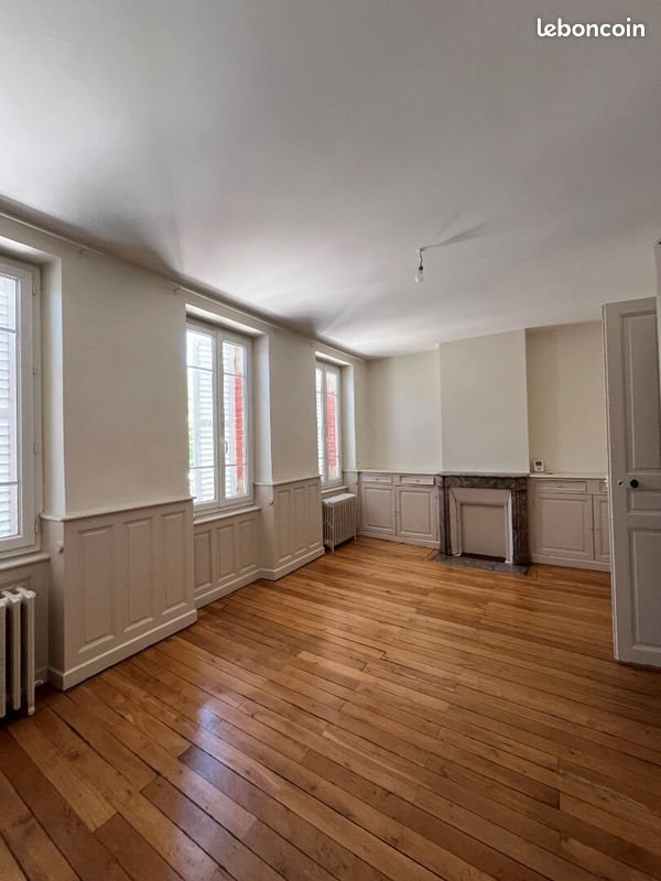 Appartement à louer, 94m², Moulins