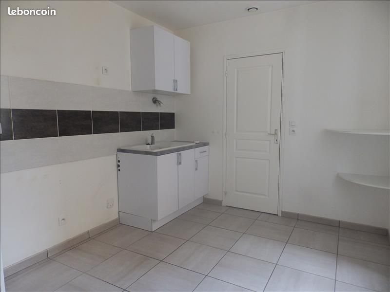 Appartement à louer, 47m², Moulins