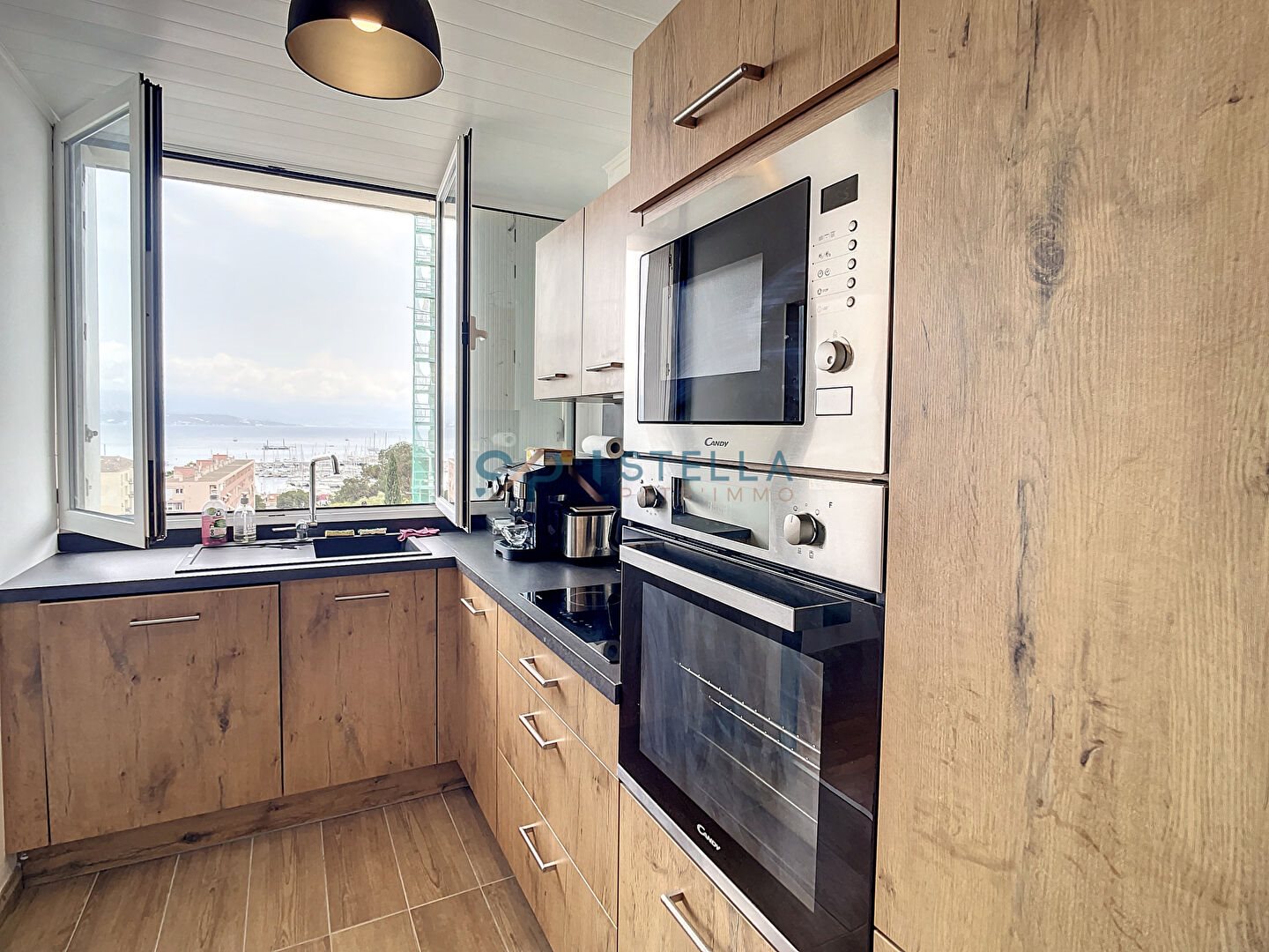 Appartement à louer, 79m², Ajaccio