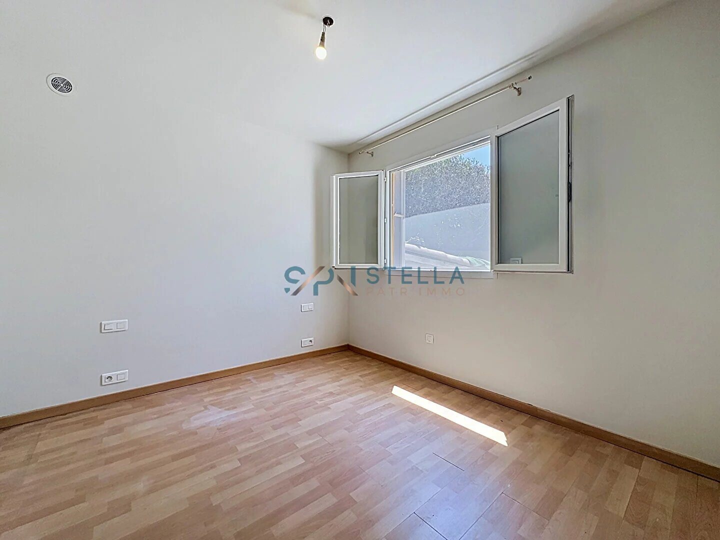Appartement à louer, 65m², Ajaccio