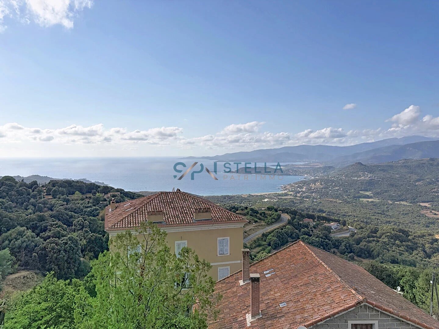 Appartement à louer, 62m², Calcatoggio