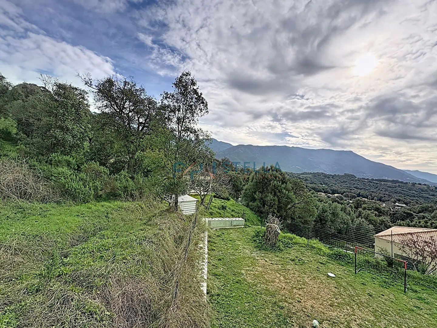 Appartement à louer, 27m², Sarrola-Carcopino