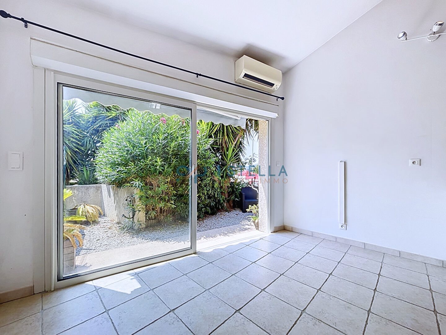 Appartement à louer, 70m², Bastelicaccia