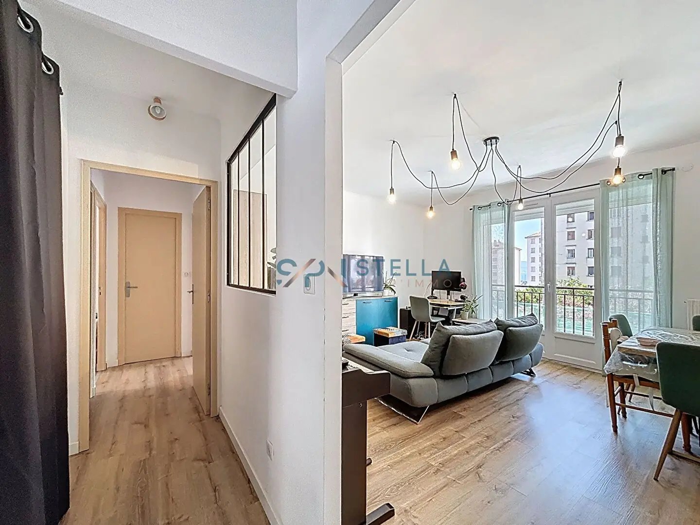 Appartement à louer, 81m², Ajaccio