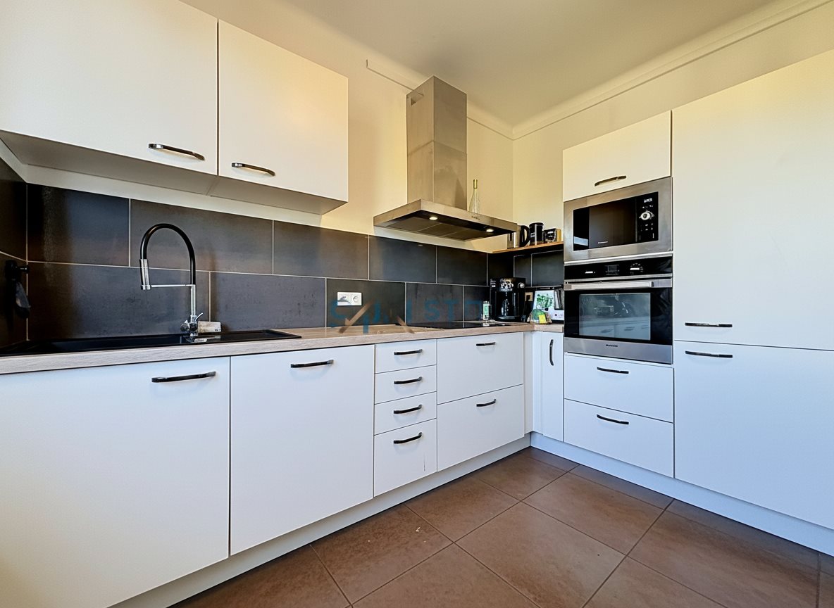 Appartement à louer, 72m², Ajaccio
