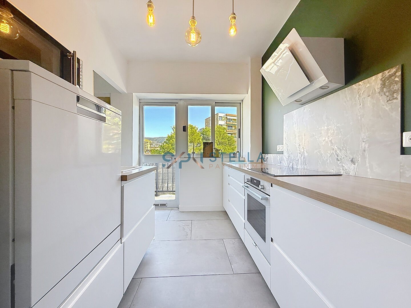Appartement à louer, 78m², Ajaccio