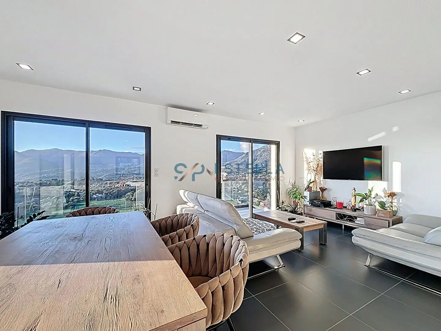 Appartement à louer, 115m², Peri