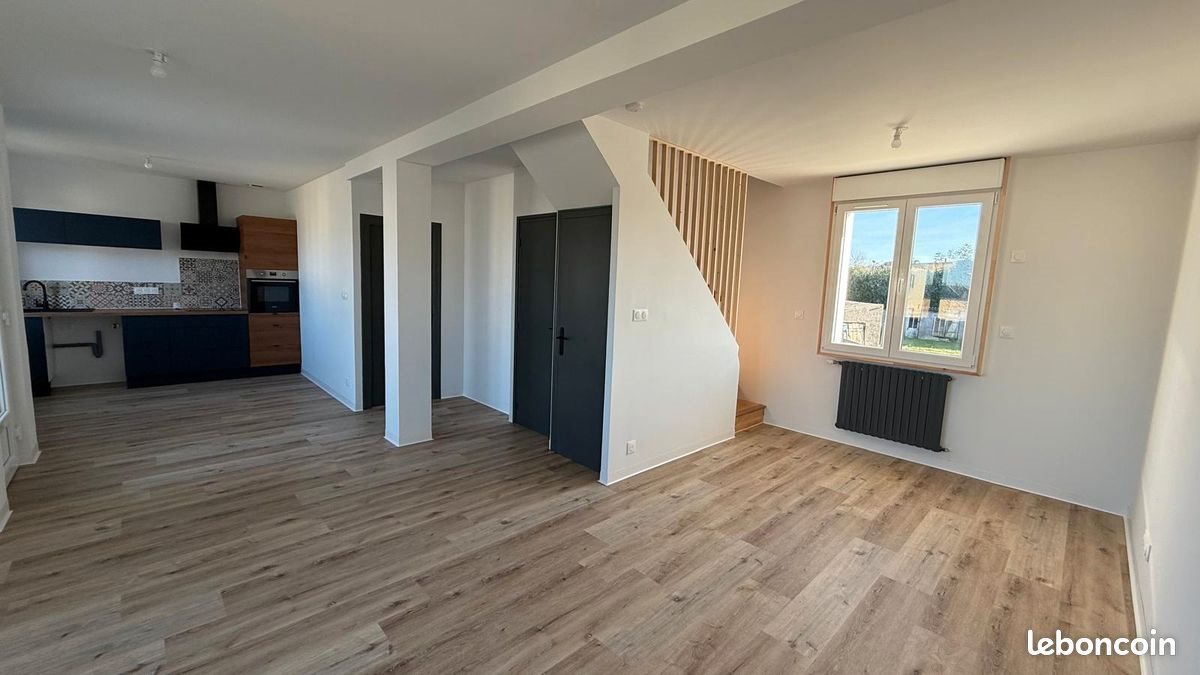 Maison à louer, 85m², Saint-Thégonnec