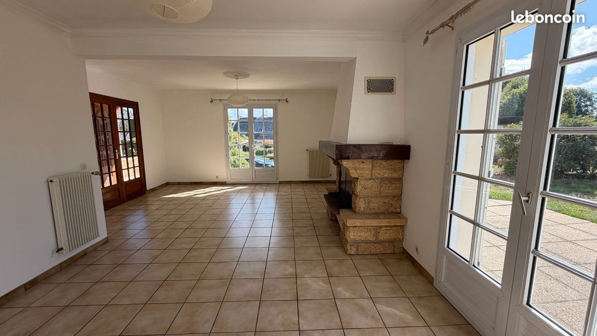 Maison à louer, 114m², Saint-Martin-des-Champs