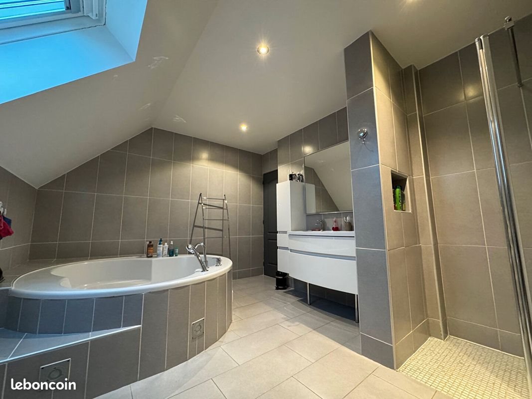 Maison à vendre, 199m², Saint-Saturnin
