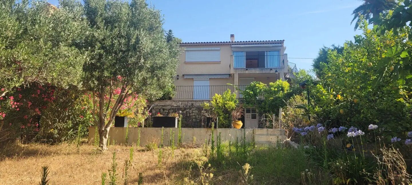 Maison à vendre, 182m², Fréjus