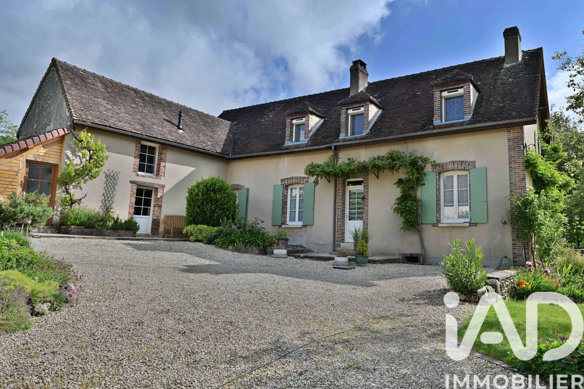 Maison à vendre, 215m², La Celle-Saint-Cyr