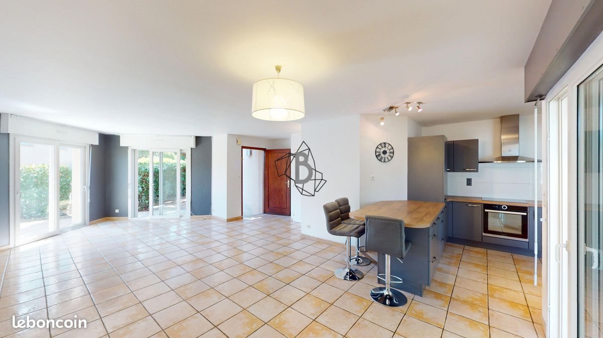 Maison à vendre, 117m², Le Monastère