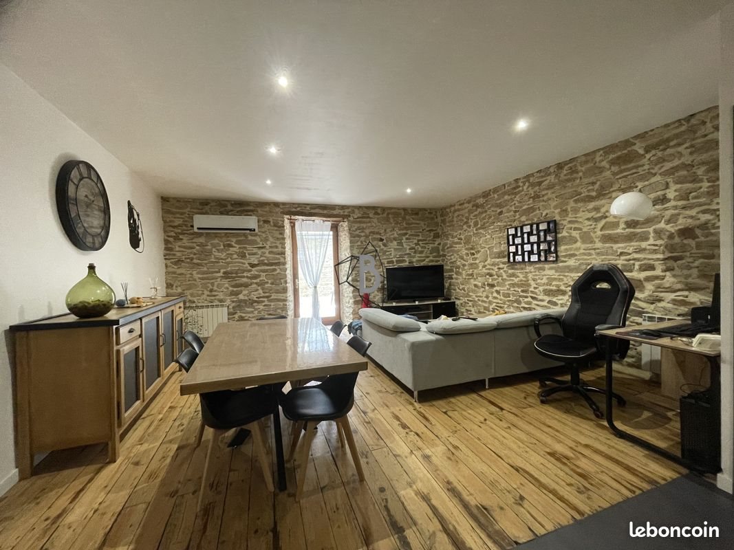 Maison à louer, 77m², Réquista