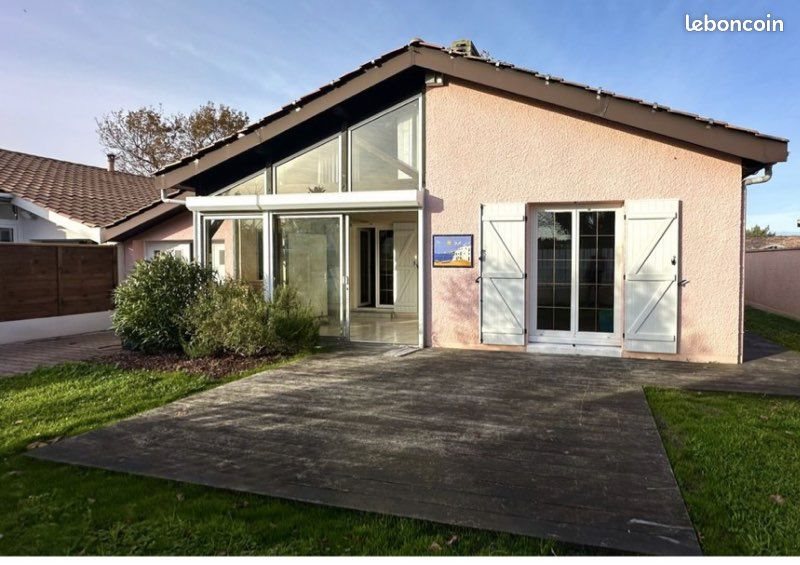 Maison à louer, 71m², Arès