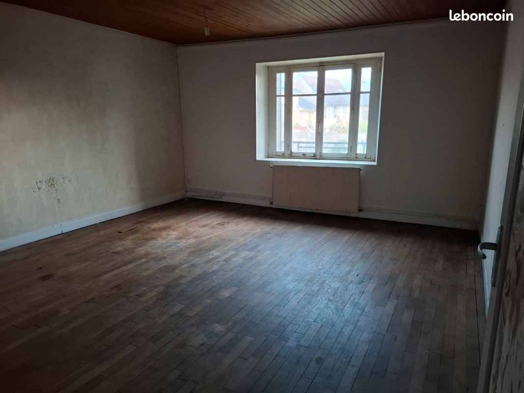 Maison à louer, 100m², Corre