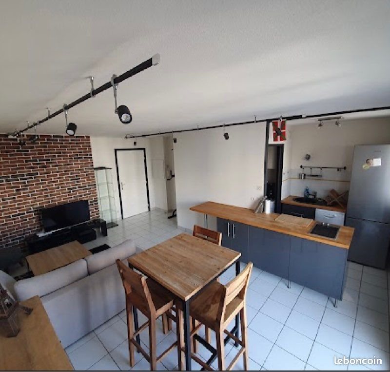 Appartement à louer, 46m², Bordeaux