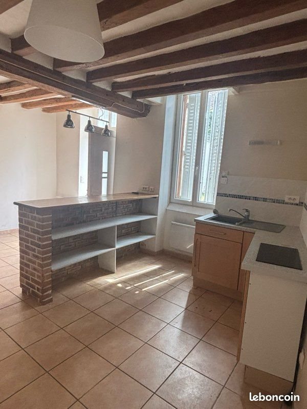 Appartement à louer, 40m², Saint-Georges-sur-Baulche