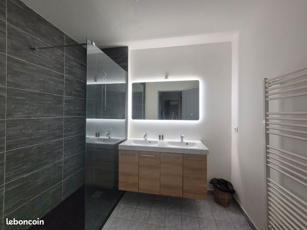 Appartement à vendre, 70m², Entraigues-sur-la-Sorgue