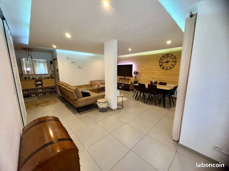 Appartement à vendre, 75m², Cran-Gevrier