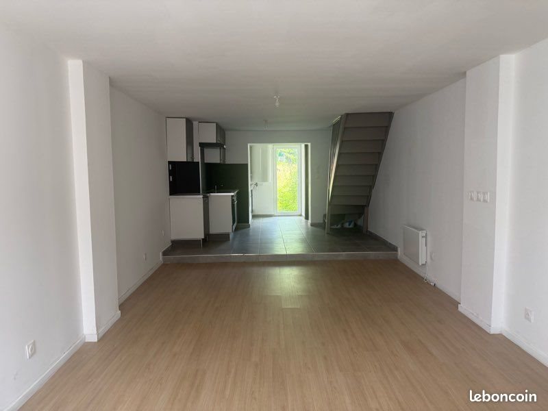 Maison à louer, 80m², Marpent