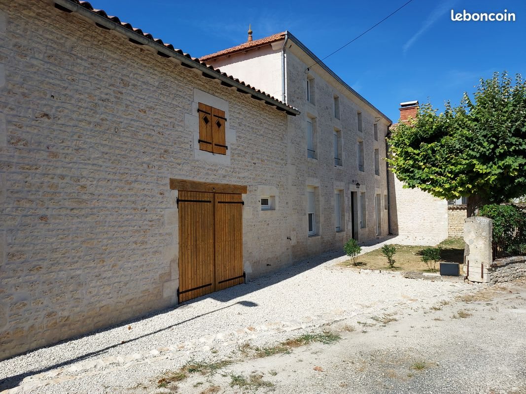 Maison à vendre, 188m², Brioux-sur-Boutonne