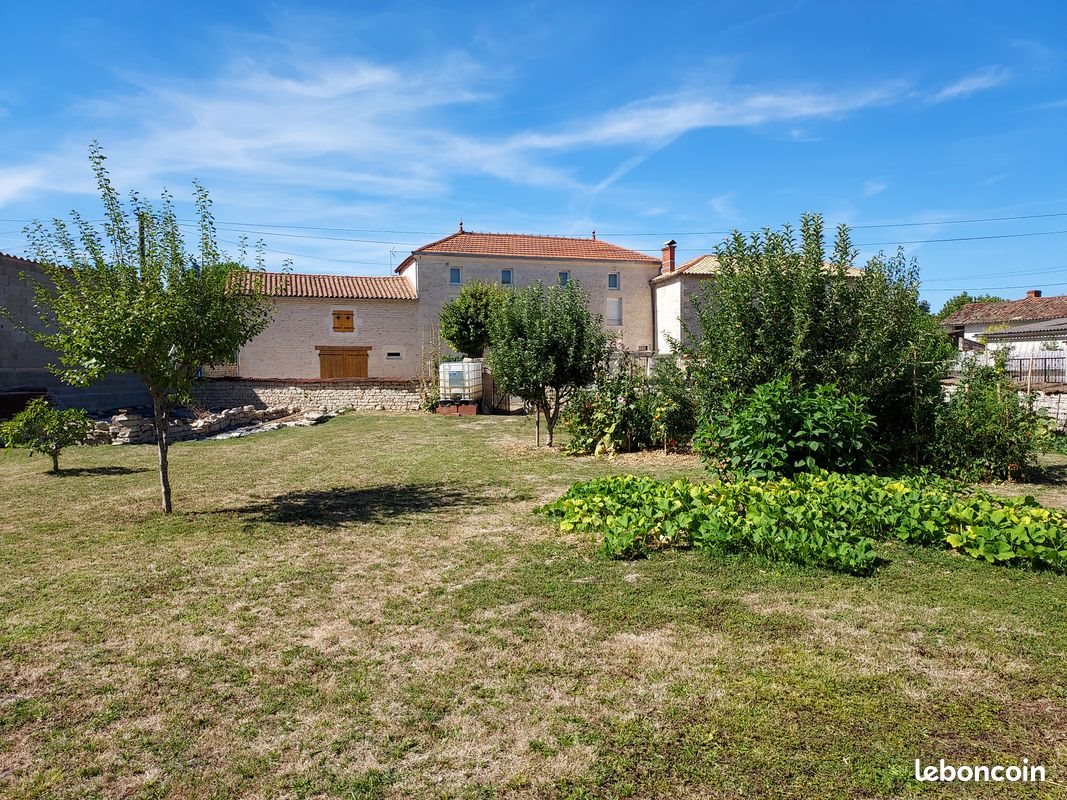 Maison à vendre, 188m², Brioux-sur-Boutonne
