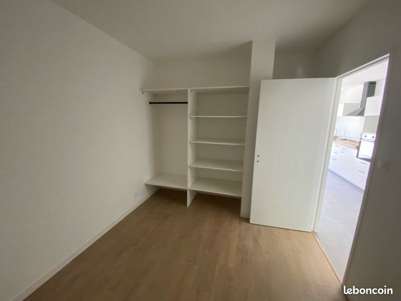 Appartement à louer, 45m², Plouvorn