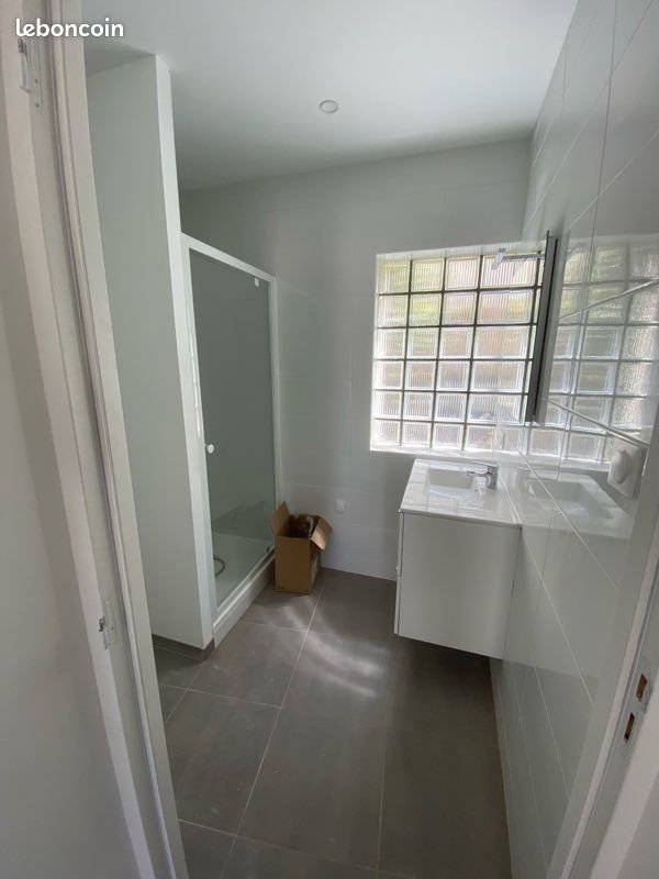 Appartement à louer, 45m², Plouvorn