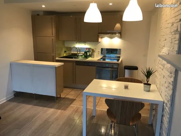 Appartement à louer, 40m², Péron