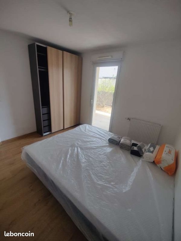 Appartement à louer, 38m², Vénissieux