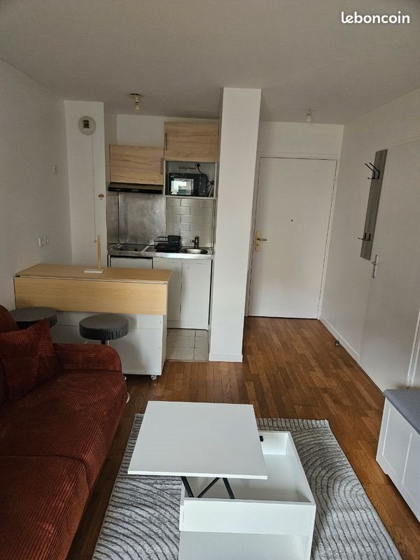 Appartement à louer, 22m², Suresnes