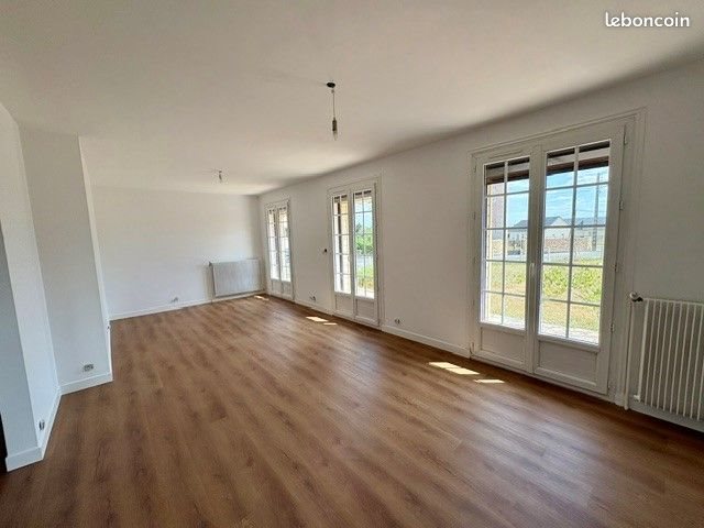 Maison à louer, 85m², Menneval