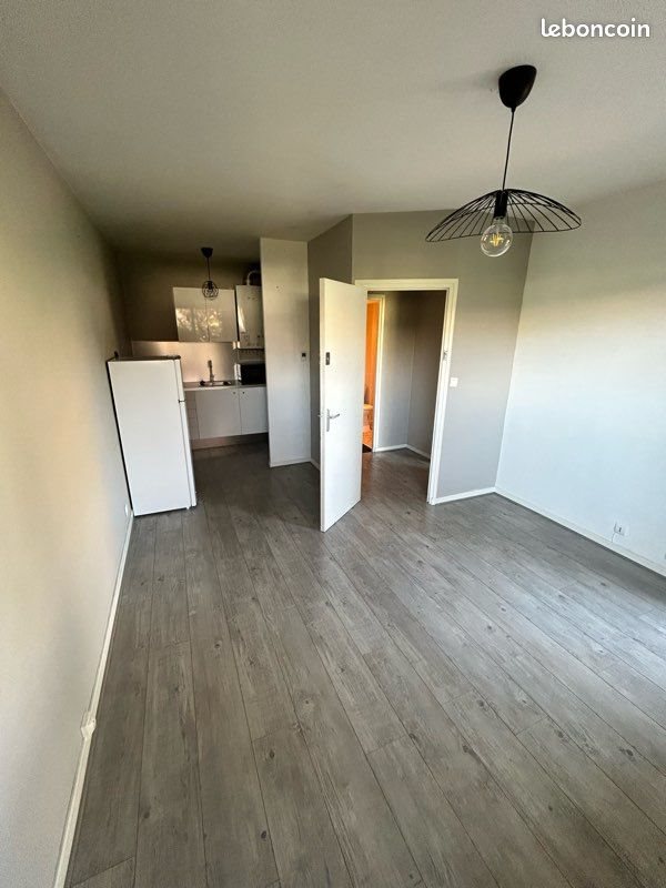Appartement à louer, 32m², Saint-Priest-en-Jarez