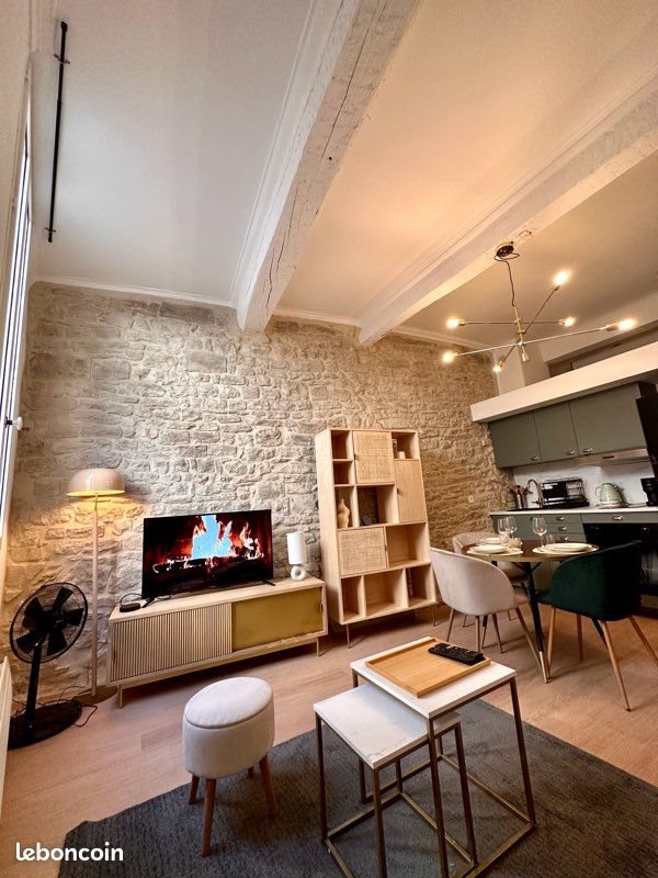 Appartement à louer, 24m², Nîmes