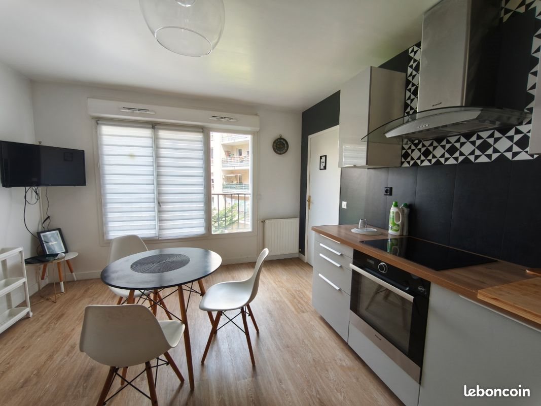 Appartement à louer, 70m², Cergy