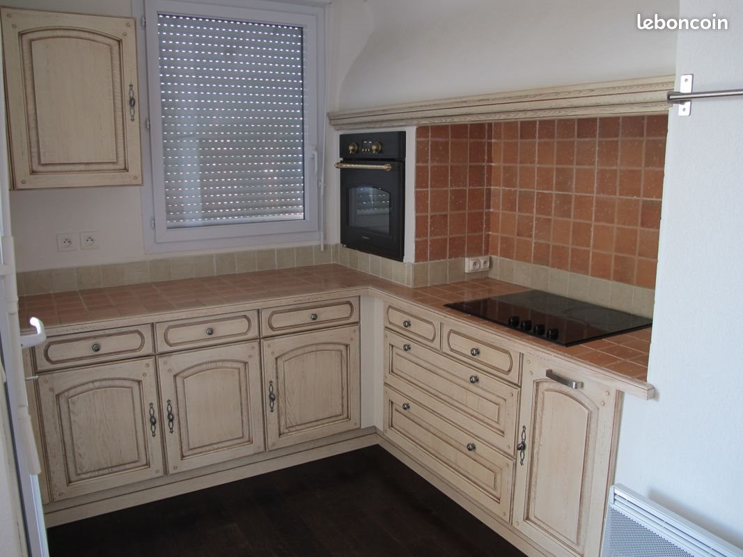 Appartement à louer, 69m², Marseille 8ème