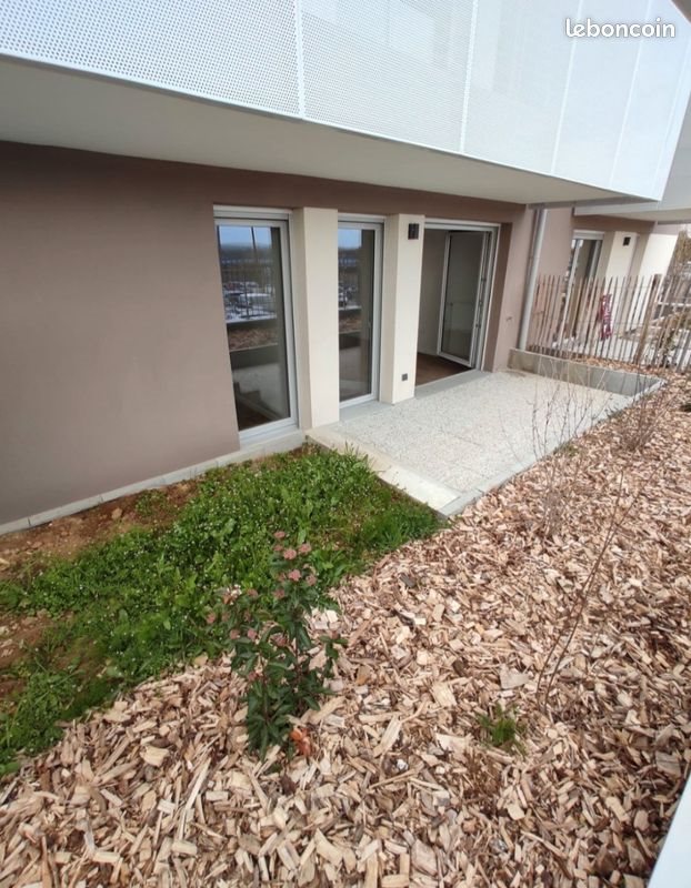Appartement à louer, 45m², Bruyères-le-Châtel