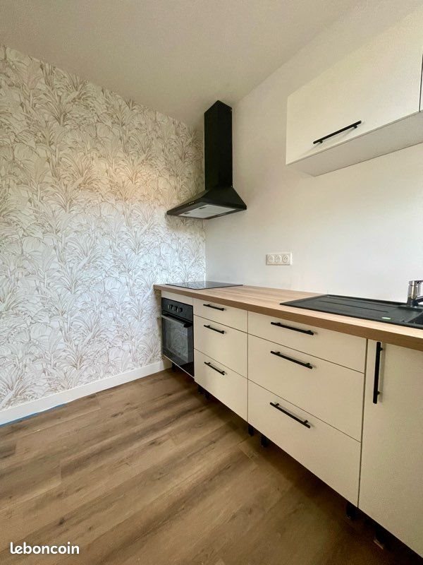 Appartement à louer, 65m², Malleloy