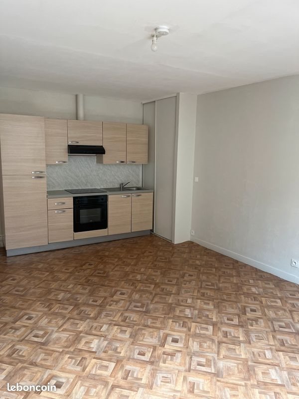 Appartement à louer, 33m², Villefranche-de-Rouergue