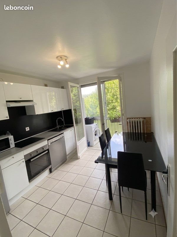 Appartement à vendre, 70m², Le Chambon-Feugerolles