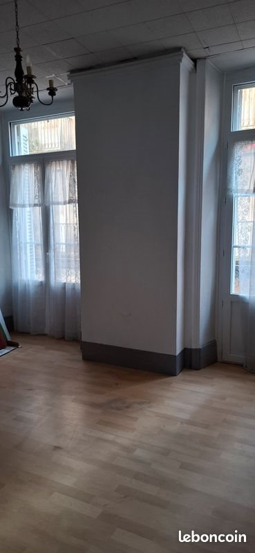 Appartement à louer, 80m², Privas