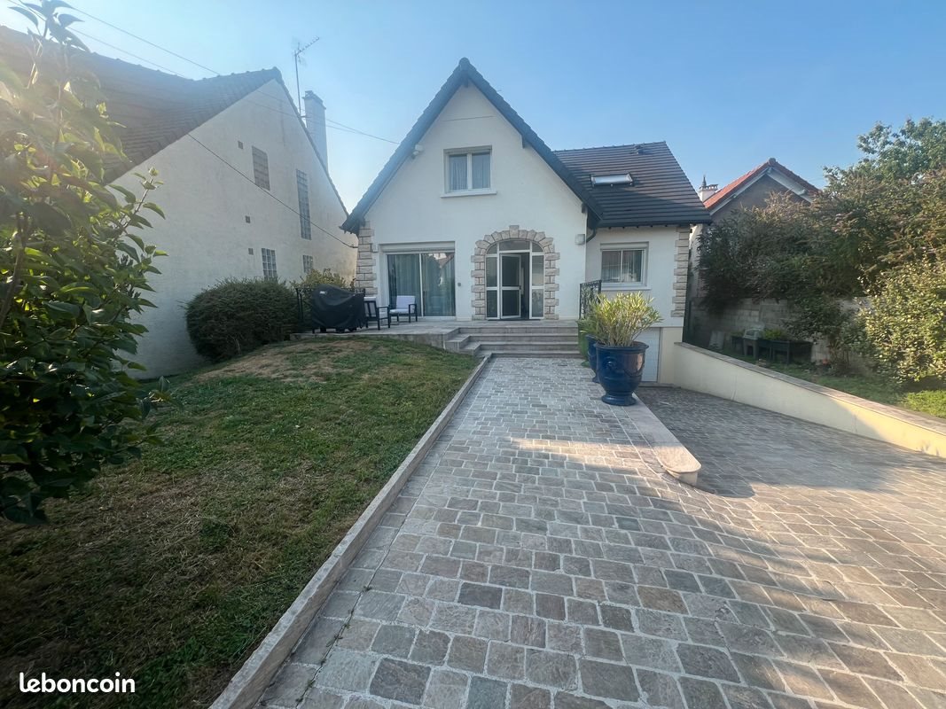 Maison à vendre, 225m², Ormesson-sur-Marne