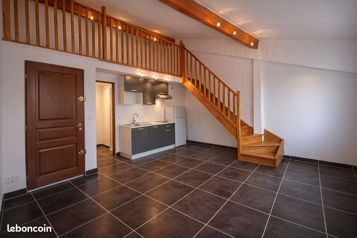 Appartement à louer, 30m², Aubagne