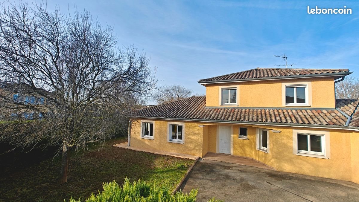 Maison à vendre, 165m², Massieux
