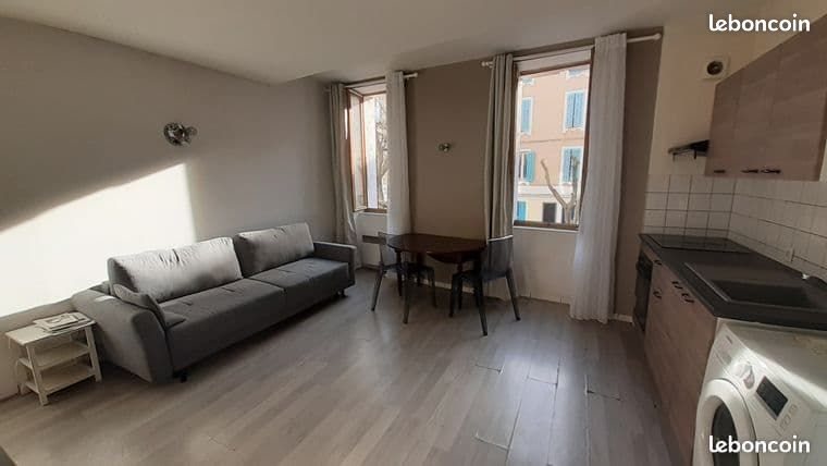 Appartement à louer, 37m², Aubagne