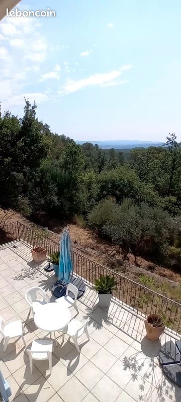Maison à louer, 180m², Seillans