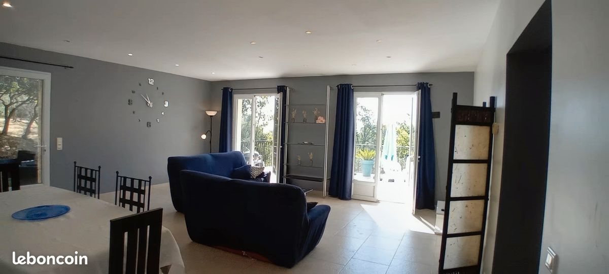 Maison à louer, 180m², Seillans