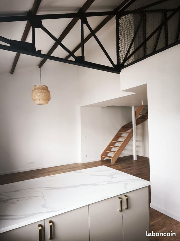 Appartement à louer, 84m², Rochefort